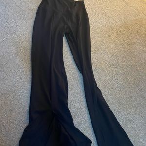 Yogalicious flare leggings with slit